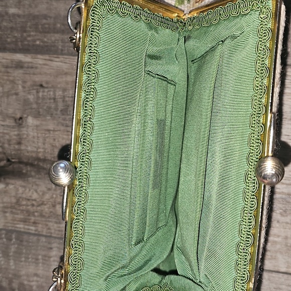 Vintage Floral 1950s 60s Needlepoint hand bag - Picture 8 of 10